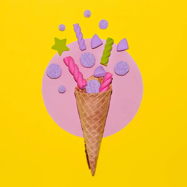 Permen es krim. Permen minimal. Candy Art. Vanilla manis suasana hati — Stok Foto