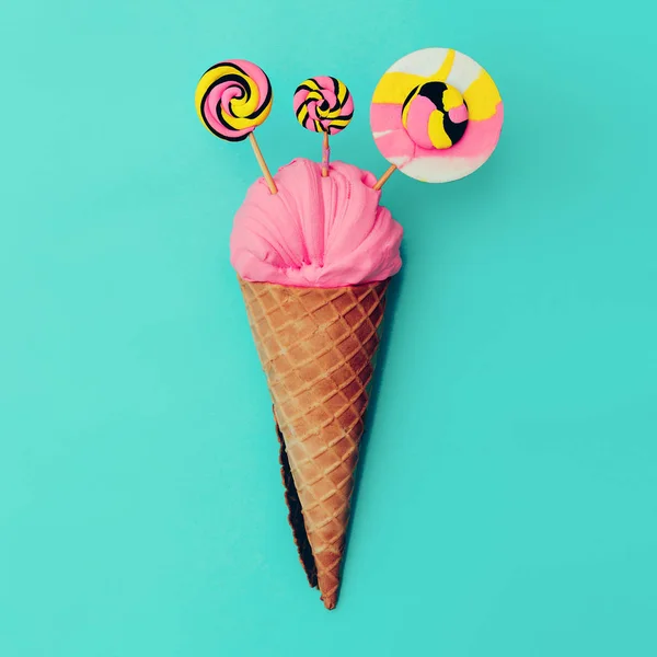 糖果 Lolipop 冰淇淋。甜美的时尚艺术。Flatlay 设计 — 图库照片
