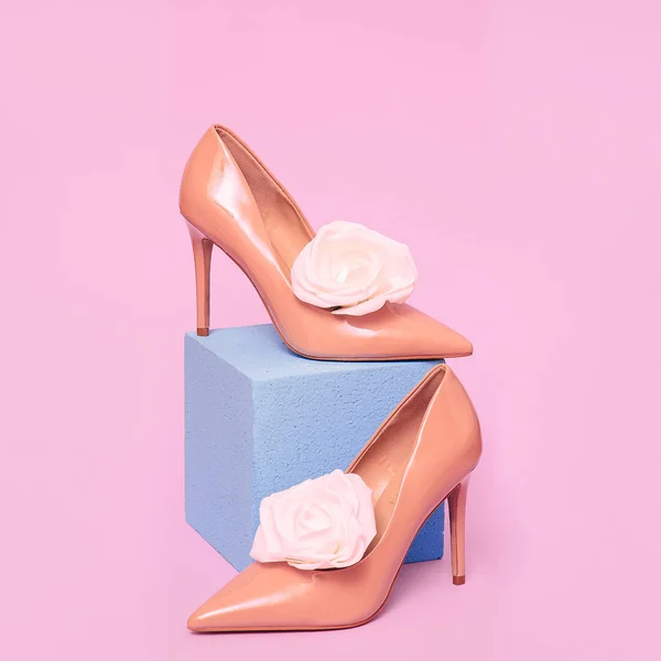 Chaussures à talons hauts. Concept de mode dame — Photo