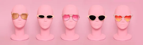 Mannequins set in mix models of sunglasses. — Stock Photo, Image