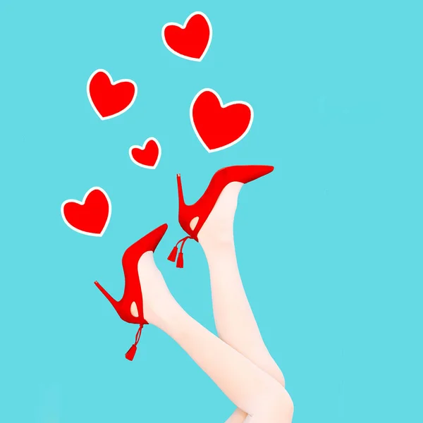 Mode collage Retro Lady röda skor och kärlek hjärtan vibbar. — Stockfoto