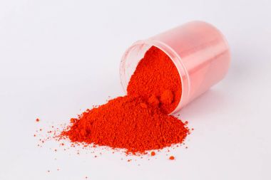 Beyaz bir arka plan üzerinde pigment