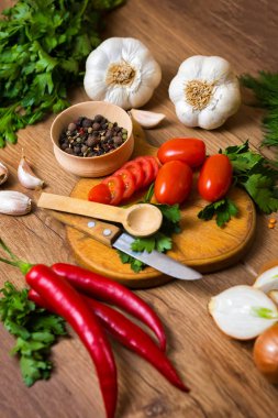 Dilimlenmiş kiraz domates