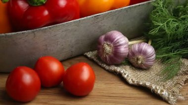 sebze, sebze masanın üzerinde. , domates, sarımsak