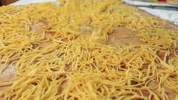 Pasta buatan sendiri, mie, pasta buatan rumah — Stok Video