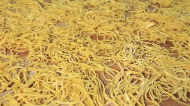 ev yapımı makarna, erişte, ev yapımı makarna