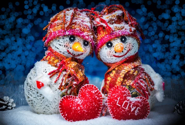 Adoro bonecos de neve. Uma queda de neve. Conceito de amor. Dia dos Namorados cartão de saudação — Fotografia de Stock