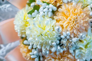 Düğün Gelin öznitelikleri