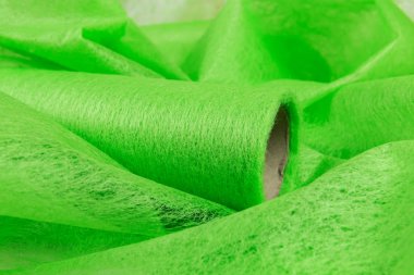 bir rulo dekor için yeşil keçe