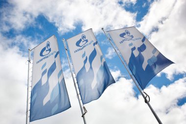 Omsk, Rusya 6 Temmuz 2010: benzin istasyonları 