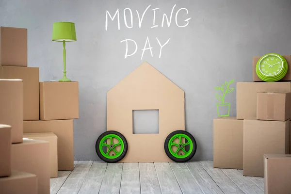 New Home Moving Day House Concept — Stock Photo, Image