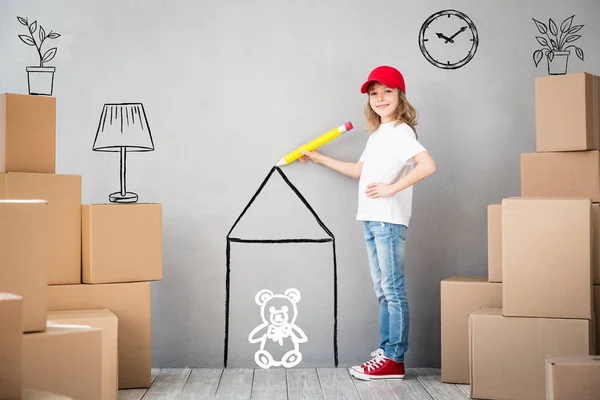 Kind nieuwe verplaatsen Home dag huis Concept — Stockfoto