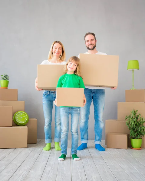 Family New Home Moving Day House Concept — Stock Photo, Image