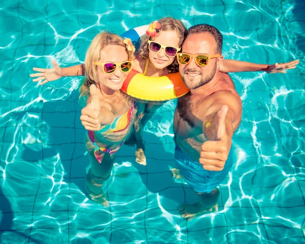 Happy family having fun on summer vacation — Stock Photo, Image