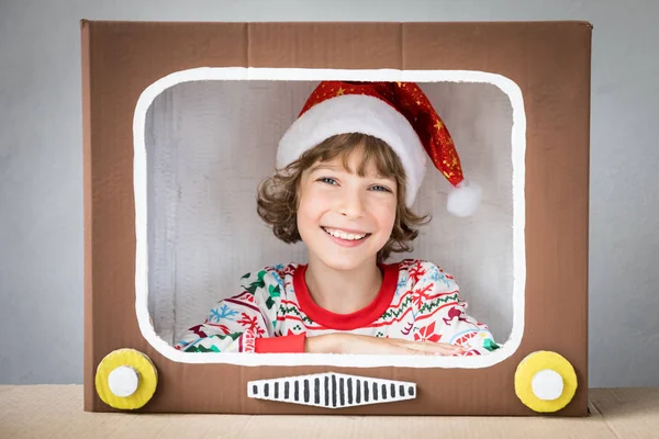 Criança feliz na véspera de Natal — Fotografia de Stock