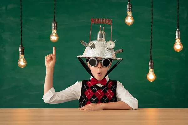 Helles neues Konzept. Zurück zur Schule — Stockfoto