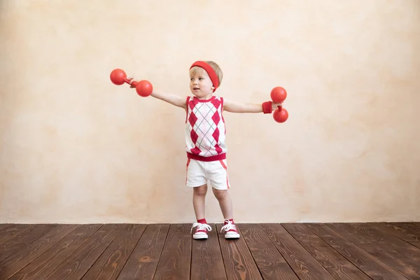 Deportista divertido niño — Foto de Stock