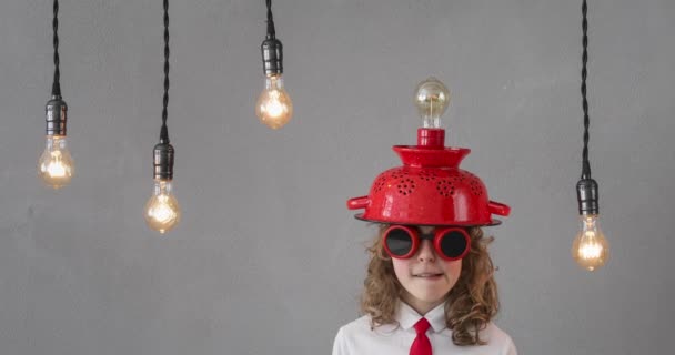 Smart Child Toy Virtual Reality Headset Success Idea Innovation Technology — Stock Video