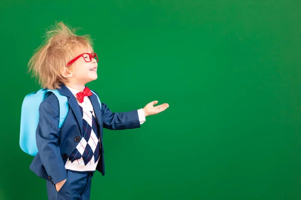 Remek Ötlet Vicces Gyerek Diák Osztályban Boldog Gyerek Zöld Tábla — Stock Fotó