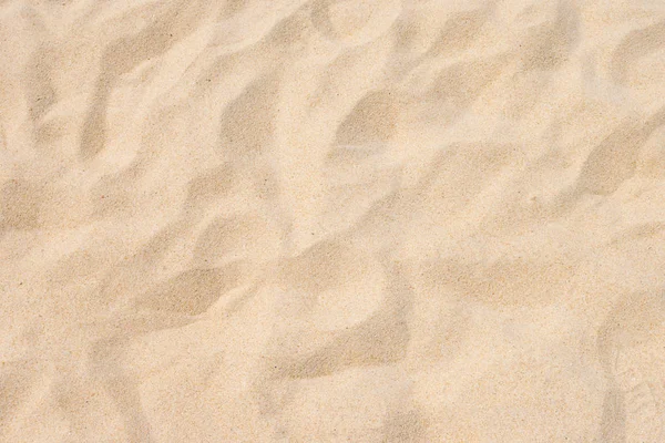 Spiaggia di sabbia fine sotto il sole estivo — Foto Stock