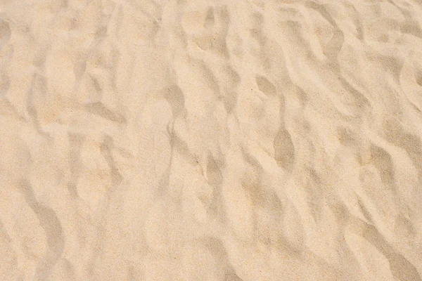 夏の太陽の下で美しい砂浜 — ストック写真