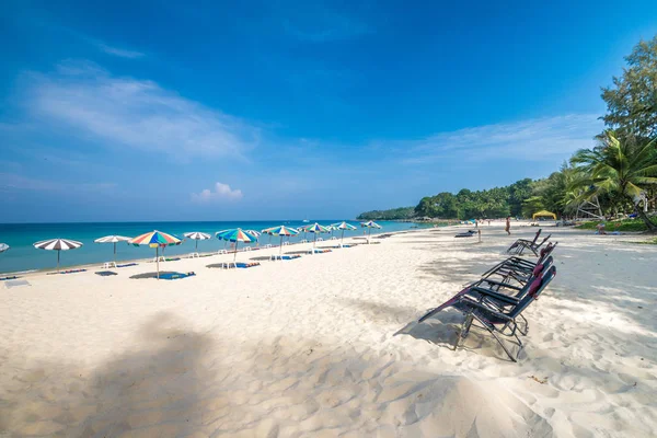 Güzel bir plaj manzara andaman phuket Tayland