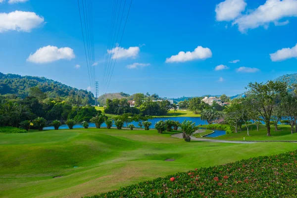 Ponto de vista paisagem de golfe — Fotografia de Stock