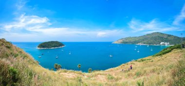 Panorama görünüm görüş noktasından Phuket Andaman Denizi'nin 