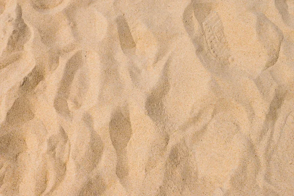 Ωραία παραλία άμμος στον καλοκαιρινό ήλιο — Φωτογραφία Αρχείου