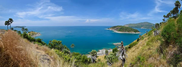 Panoramablick auf das andamanische Meer vom Aussichtspunkt, Phuket — Stockfoto