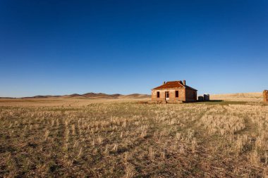 Burra küçük kasaba dışında ikonik Burra Homestead şimdi terk edilmiş, ancak hala turistler ve fotoğrafçılar için popüler bir hedef. Güney Avustralya, Avustralya.