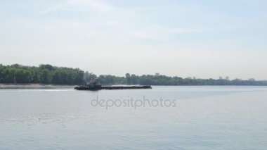 MAVNA yüzen Nehri üzerinde