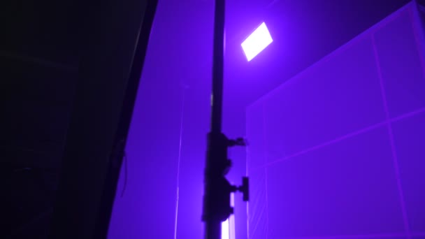 A iluminação de filme de estúdio — Vídeo de Stock