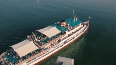 Limandan Turist Gemisi Kalkışı