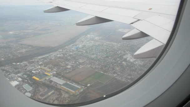 Industriel depuis une fenêtre d'avion — Video