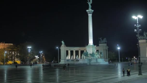 Nocny Plac Bohaterów Budapeszt Węgry — Wideo stockowe