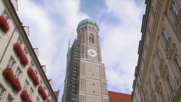 Wieża kaplicy katedralnej — Wideo stockowe