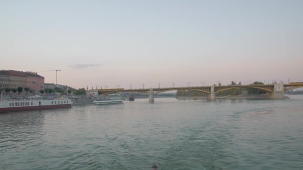 Margaret Bridge v Budapešti — Stock video