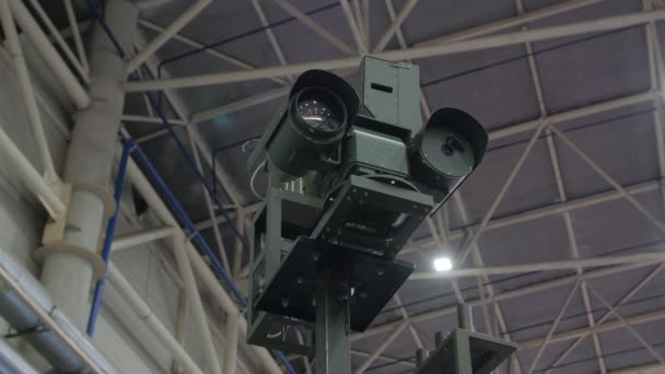 La surveillance militaire — Video