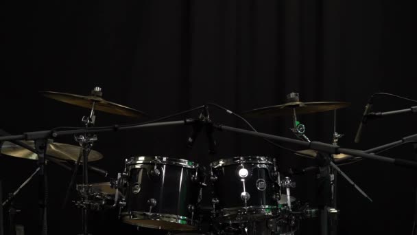 Drum Set In The Dark — стоковое видео