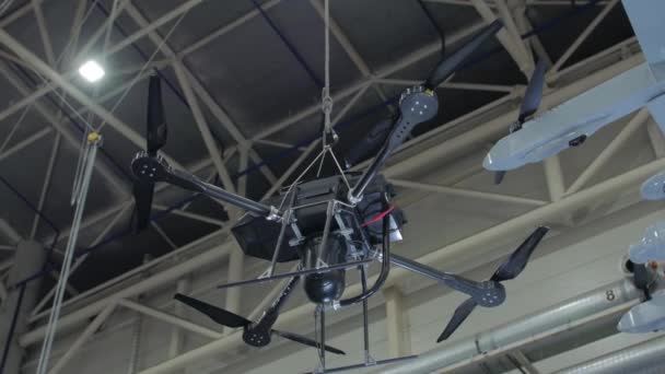 Bezzałogowy dron wojskowy — Wideo stockowe