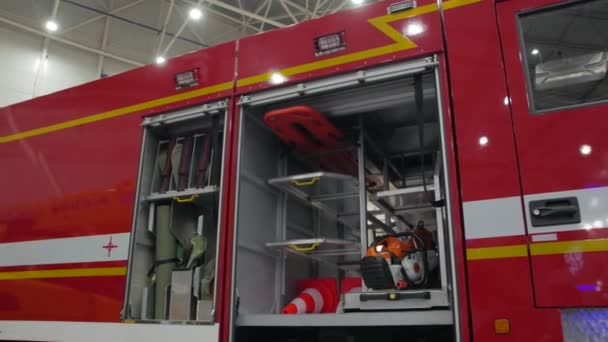 El camión de bomberos — Vídeos de Stock