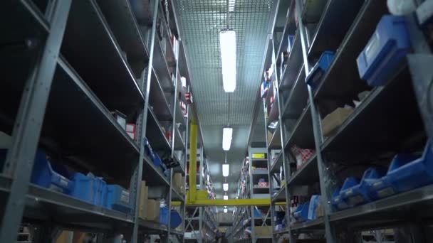 Warehouse Rows Shelves — 비디오