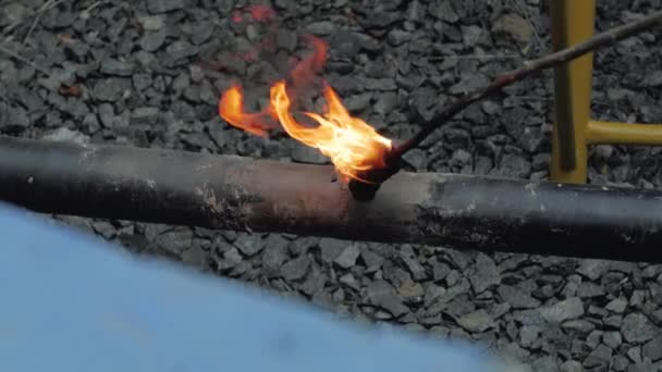 Zapalování plynového potrubí — Stock video