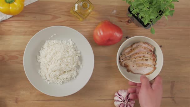 Reis mit Fleisch — Stockvideo