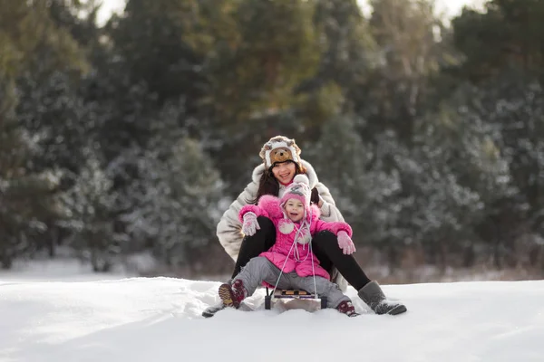 Dışarıda kış oyunları