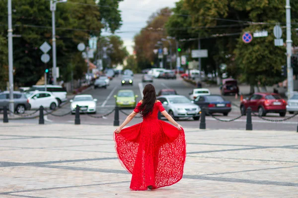 Senhora de vermelho — Fotografia de Stock