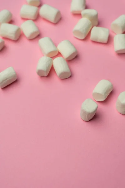 Selektivt fokus, hvite små marshmallows – stockfoto