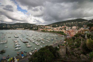 Lerici 'deki marinaya bak, Liguria bölgesi, Kuzey İtalya