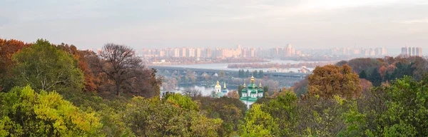 Kiev hösten panorama — Stockfoto